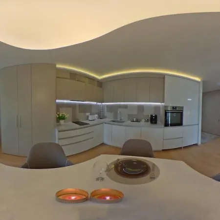 Center Kapana With Garage Апартамент