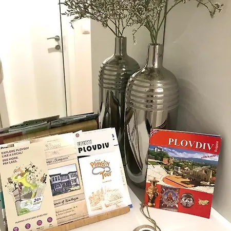 Апартамент Center Kapana With Garage