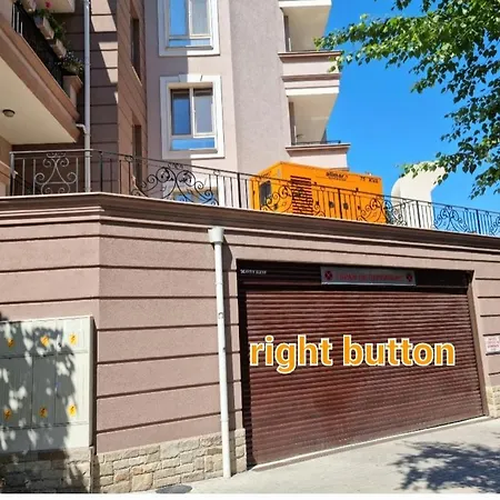 Apartment Center Kapana With Garage *